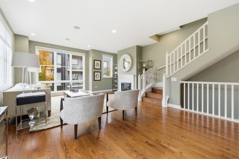 Tiny photo for 2649 N Hermitage Avenue, Chicago, IL 60614 (MLS # 12484495)