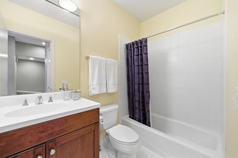 Tiny photo for 2649 N Hermitage Avenue, Chicago, IL 60614 (MLS # 12484495)