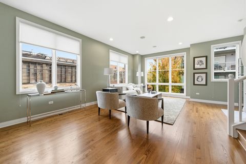 Tiny photo for 2649 N Hermitage Avenue, Chicago, IL 60614 (MLS # 12484495)