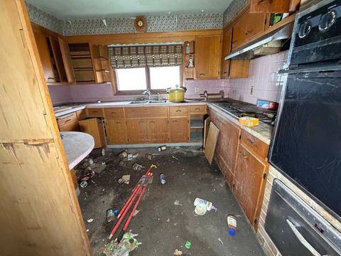 Tiny photo for 1205 Roseview Avenue, Kewanee, IL 61443 (MLS # 12588779)