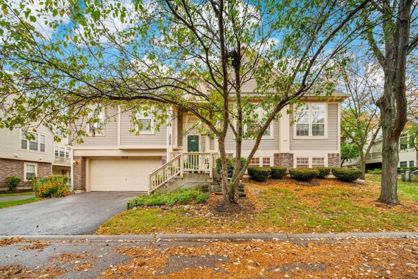 2820 N GREENWOOD AVE, ARLINGTON HEIGHTS, IL 60004 - Image 20235efaae910df6bb57656b4e45bece/3179417925