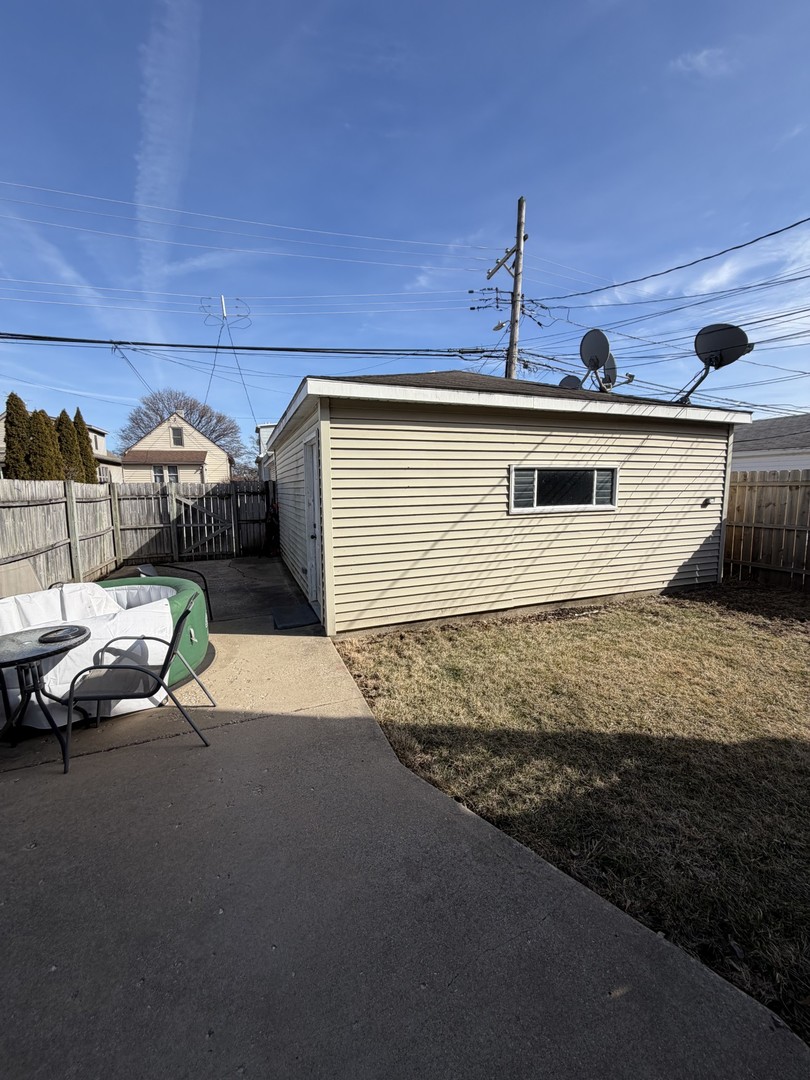 5475 N Monitor Avenue