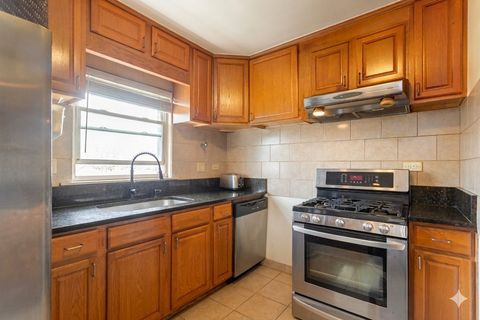 Tiny photo for 4249 Custer Avenue, Lyons, IL 60534 (MLS # 12589380)