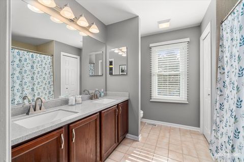 Tiny photo for 2843 Winchester Drive, Elgin, IL 60124 (MLS # 12567705)