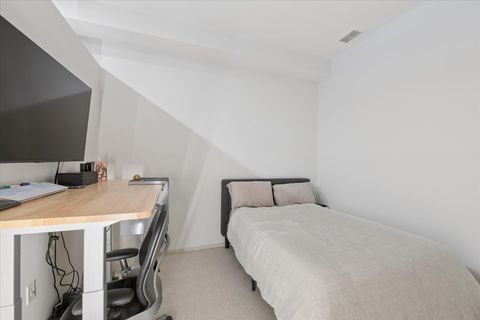 Tiny photo for 500 W Superior Street #1307, Chicago, IL 60654 (MLS # 12605840)