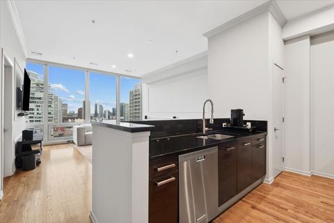 Tiny photo for 500 W Superior Street #1307, Chicago, IL 60654 (MLS # 12605840)