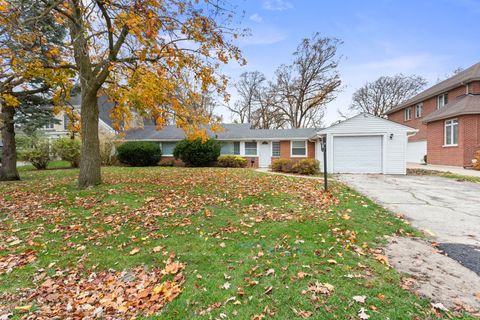 A home in Park Ridge