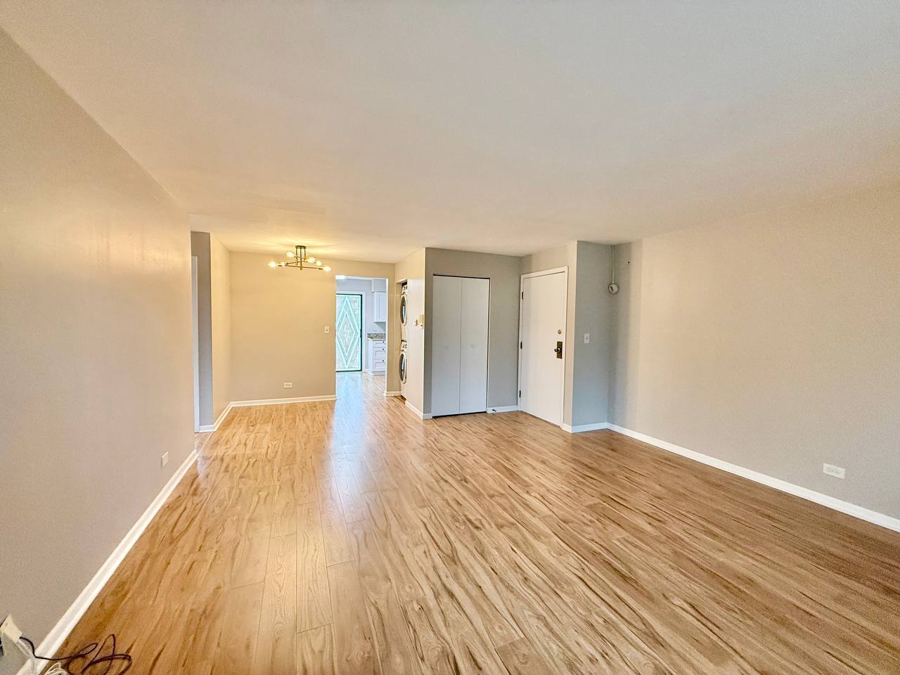 386 Echo Lane 3