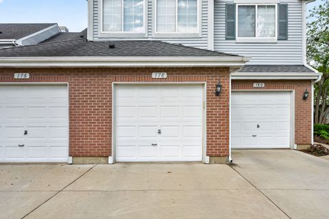 Tiny photo for 178 Cripple Creek Court #1, Schaumburg, IL 60194 (MLS # 12680705)