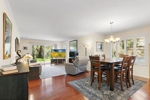 Tiny photo for 993 W Longmeadow Court #1028, Lake Barrington, IL 60010 (MLS # 12624333)