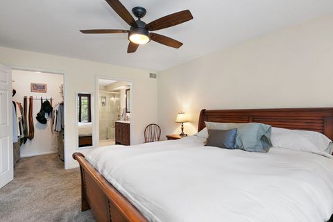 Tiny photo for 993 W Longmeadow Court #1028, Lake Barrington, IL 60010 (MLS # 12624333)