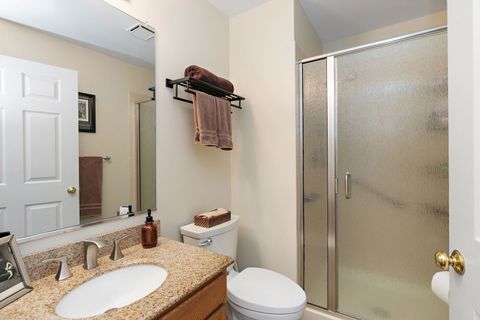 Tiny photo for 993 W Longmeadow Court #1028, Lake Barrington, IL 60010 (MLS # 12624333)