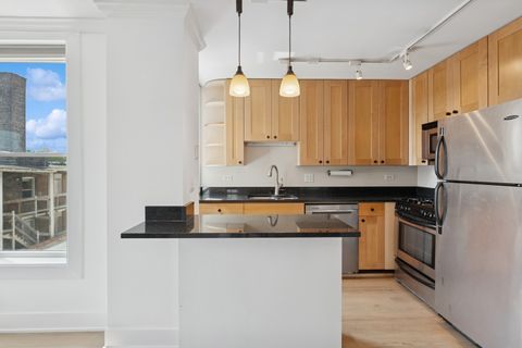 Tiny photo for 4144 N Sheridan Road #408, Chicago, IL 60613 (MLS # 12461873)