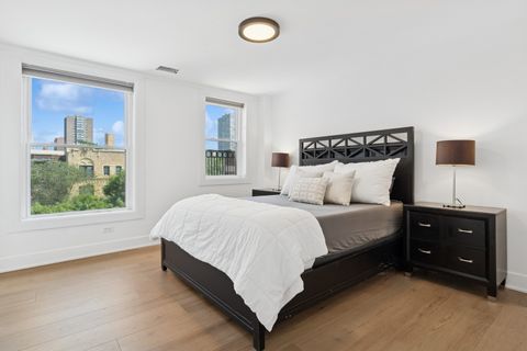 Tiny photo for 4144 N Sheridan Road #408, Chicago, IL 60613 (MLS # 12461873)