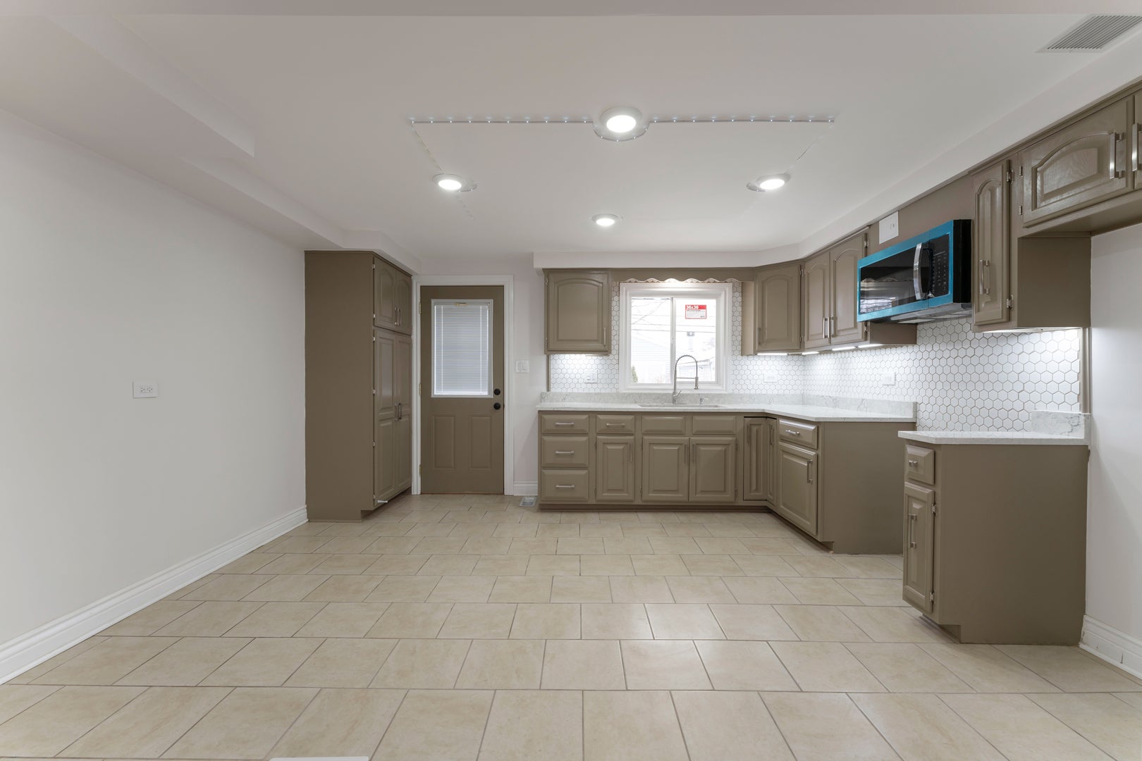 4515 W 88th Street