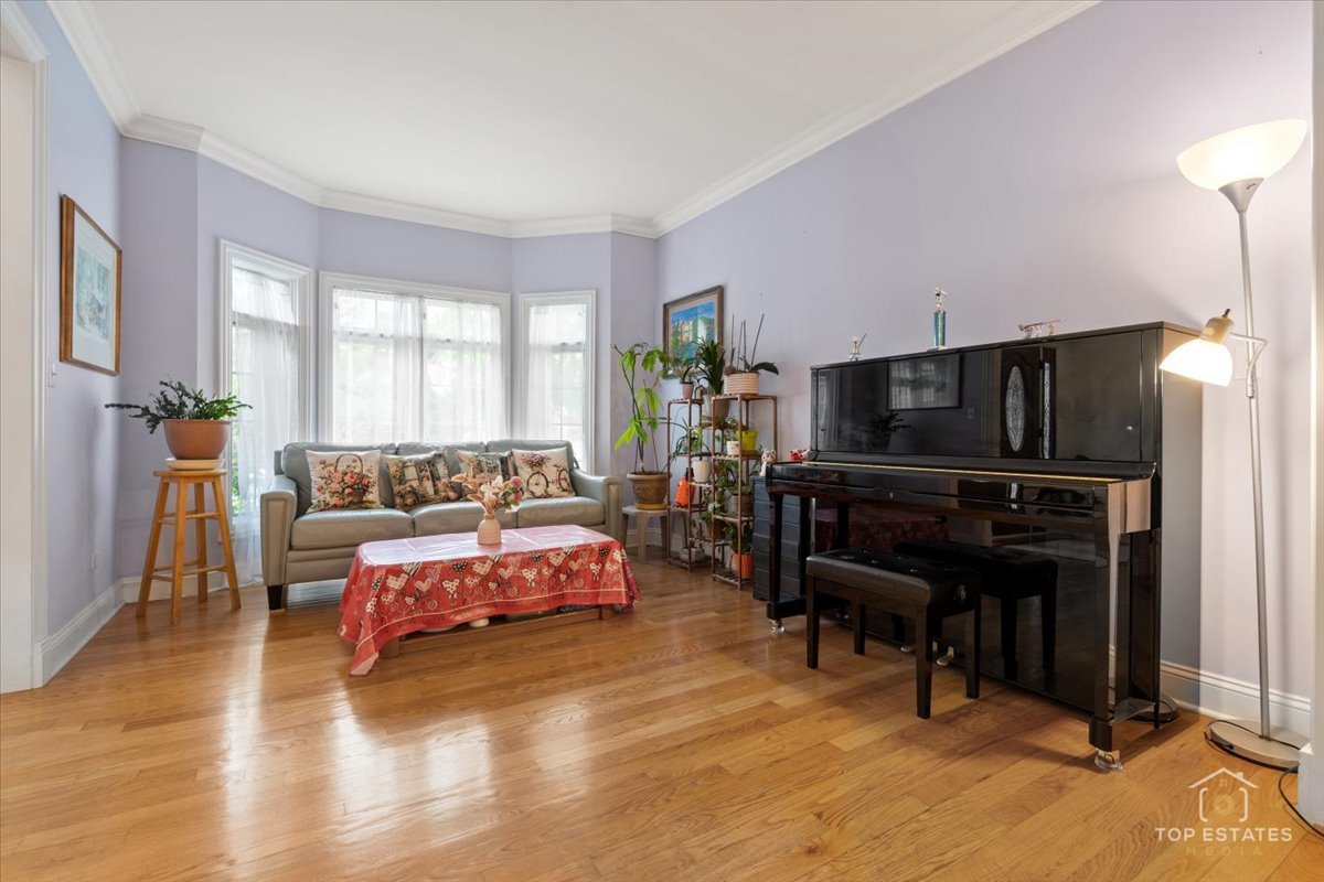 114 E 56th Street