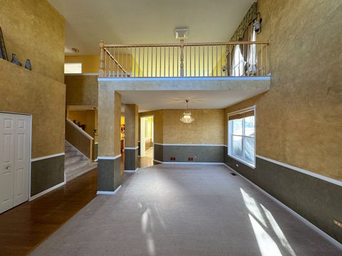 Tiny photo for 39302 N Queensbury Lane, Beach Park, IL 60083 (MLS # 12637461)