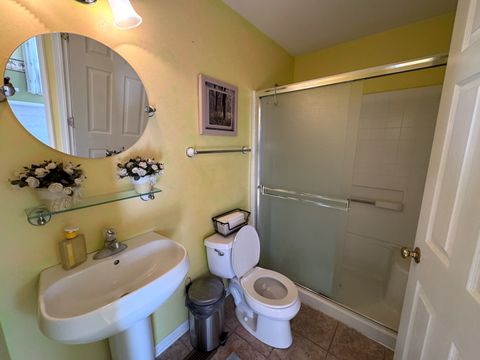 Tiny photo for 39302 N Queensbury Lane, Beach Park, IL 60083 (MLS # 12637461)