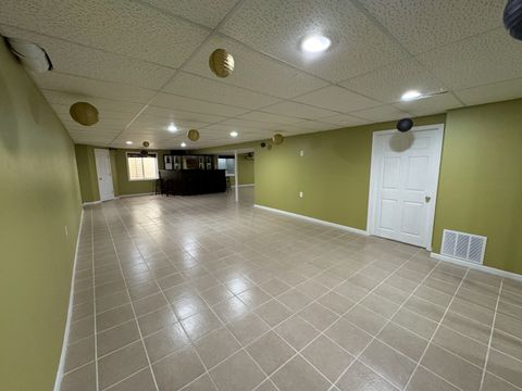 Tiny photo for 39302 N Queensbury Lane, Beach Park, IL 60083 (MLS # 12637461)
