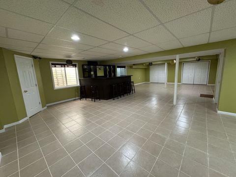 Tiny photo for 39302 N Queensbury Lane, Beach Park, IL 60083 (MLS # 12637461)