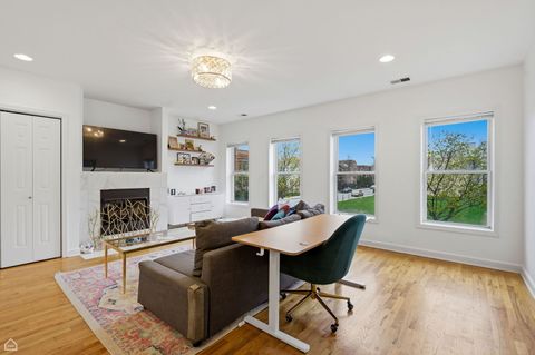 Tiny photo for 2455 W HARRISON Street #2, Chicago, IL 60612 (MLS # 12617435)