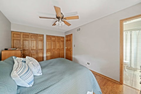 Tiny photo for 1725 Monmouth Place, Downers Grove, IL 60516 (MLS # 12720389)