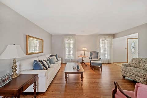 Tiny photo for 1725 Monmouth Place, Downers Grove, IL 60516 (MLS # 12720389)