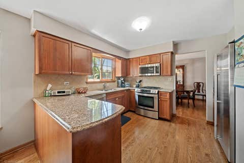 Tiny photo for 1725 Monmouth Place, Downers Grove, IL 60516 (MLS # 12720389)
