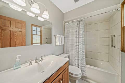 Tiny photo for 1725 Monmouth Place, Downers Grove, IL 60516 (MLS # 12720389)