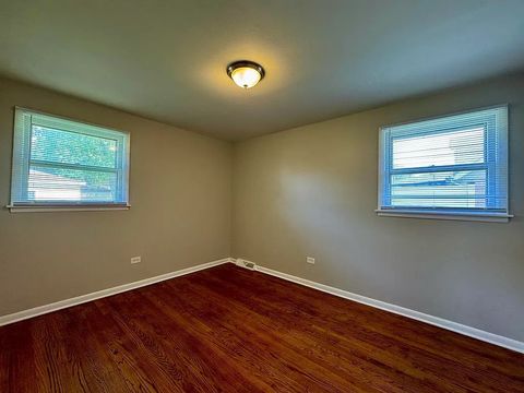 Tiny photo for 14401 Kolin Avenue, Midlothian, IL 60445 (MLS # 12547833)