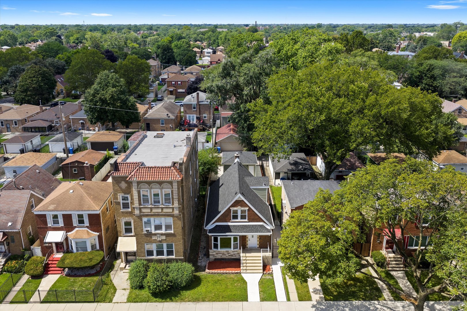 10436 S Eberhart Avenue, Chicago, IL, 60628 4 10436 S Eberhart Avenue
