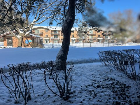 Tiny photo for 5348 Waterbury Drive #1902, Crestwood, IL 60418 (MLS # 12551909)