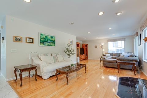 Tiny photo for 4482 W TUCKER Lane, Waukegan, IL 60085 (MLS # 12466444)