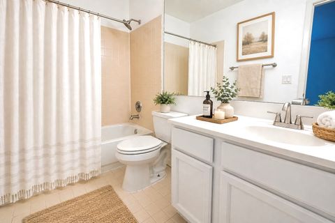 Tiny photo for 514 E Windgate Court #2D5, Arlington Heights, IL 60005 (MLS # 12618917)