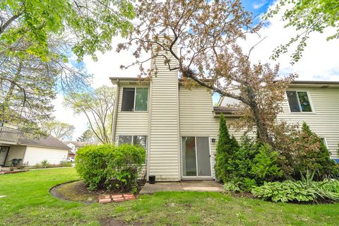 Tiny photo for 514 E Windgate Court #2D5, Arlington Heights, IL 60005 (MLS # 12618917)