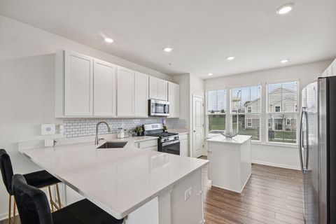 Tiny photo for 1077 Moraine Drive, South Elgin, IL 60177 (MLS # 12639354)