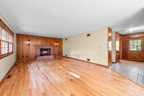 Tiny photo for 977 Lindenwood Drive, Aurora, IL 60506 (MLS # 12510885)