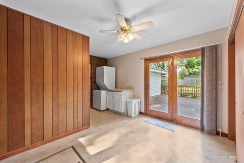 Tiny photo for 977 Lindenwood Drive, Aurora, IL 60506 (MLS # 12510885)