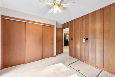 Tiny photo for 977 Lindenwood Drive, Aurora, IL 60506 (MLS # 12510885)