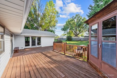 Tiny photo for 977 Lindenwood Drive, Aurora, IL 60506 (MLS # 12510885)