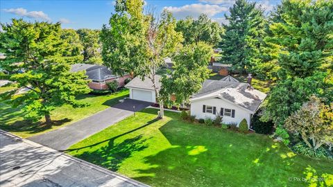 Tiny photo for 977 Lindenwood Drive, Aurora, IL 60506 (MLS # 12510885)