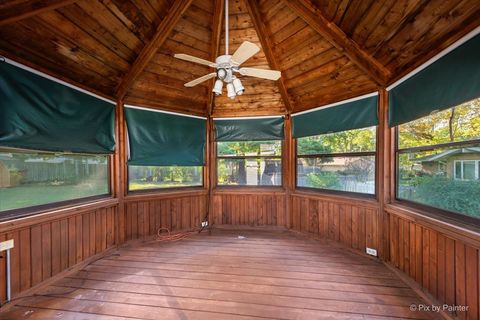 Tiny photo for 977 Lindenwood Drive, Aurora, IL 60506 (MLS # 12510885)