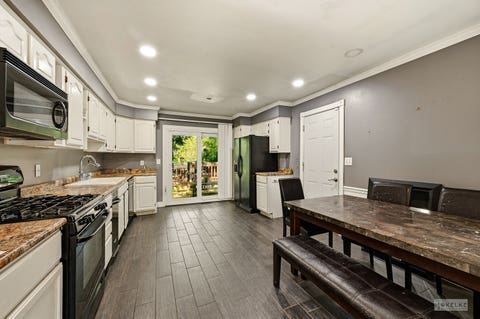Tiny photo for 303 Center Parkway, Yorkville, IL 60560 (MLS # 12681947)