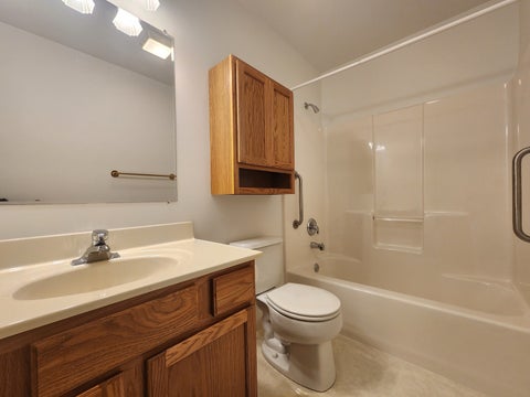 Tiny photo for 30 S Walnut Drive, North Aurora, IL 60542 (MLS # 12778338)