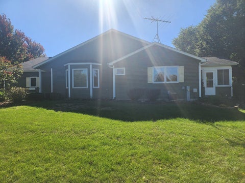 Tiny photo for 30 S Walnut Drive, North Aurora, IL 60542 (MLS # 12778338)