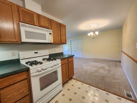 Tiny photo for 30 S Walnut Drive, North Aurora, IL 60542 (MLS # 12778338)