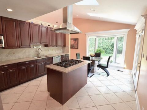 Tiny photo for 1302 S PRINCETON Avenue, Arlington Heights, IL 60005 (MLS # 12591923)