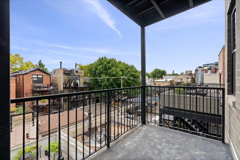 Tiny photo for 2625 N Wilton Avenue #3, Chicago, IL 60614 (MLS # 12769807)