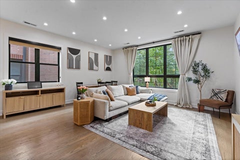 Tiny photo for 2625 N Wilton Avenue #3, Chicago, IL 60614 (MLS # 12769807)