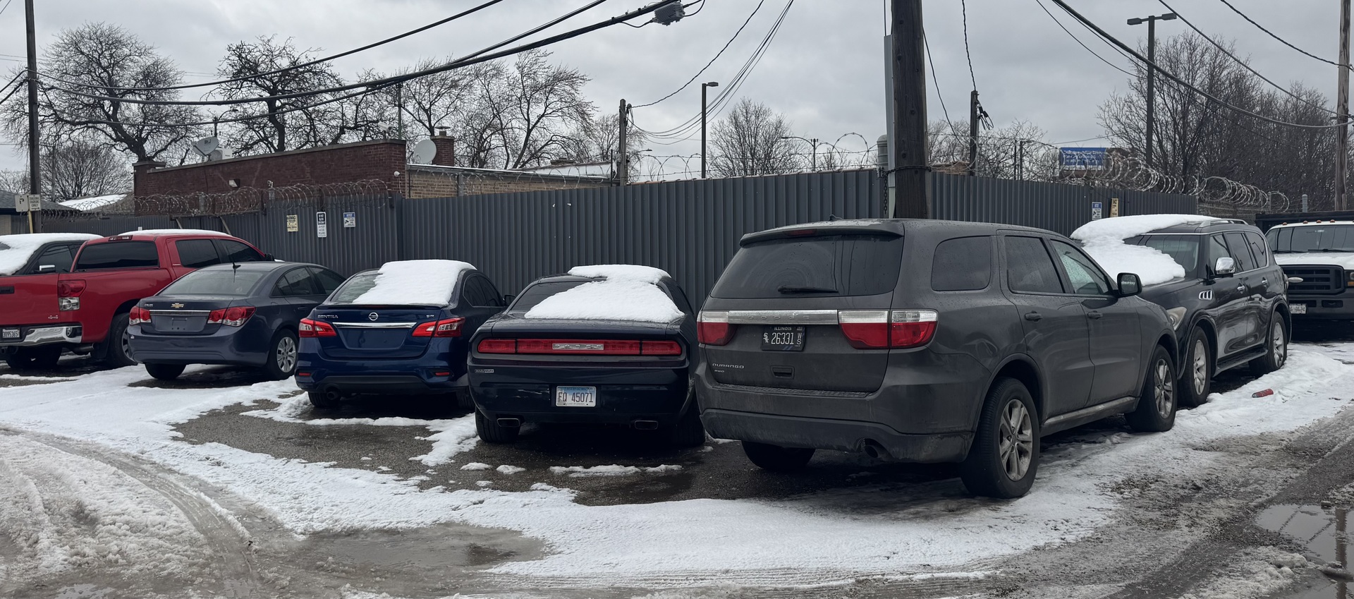 3327 W Columbus Avenue